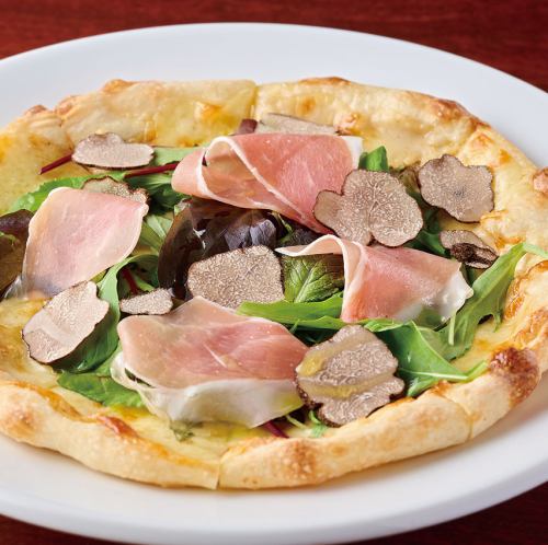 生トリュフと生ハムのピザ