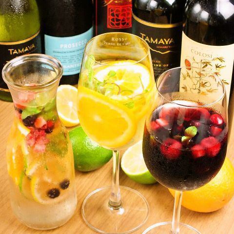 In the hot summer...original mojito and homemade sangria♪