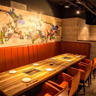[Private room available] Base is available for 4 people ~! Since the seats can be moved, reservations can be made for 2 to 6 people ♪ A large table seat that can sit comfortably can accommodate up to 100 people ♪ Chartered Please contact us as you can also ♪ We have 5 types of private rooms available ★ Yakiniku / Banquet / Chartered / Private room ★