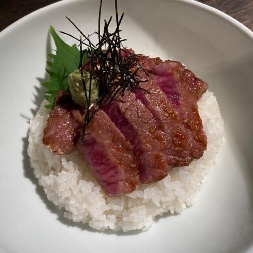 ステーキ丼/焼肉丼