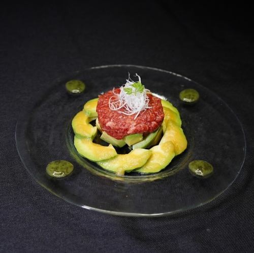 尾崎牛のアボカドユッケ
