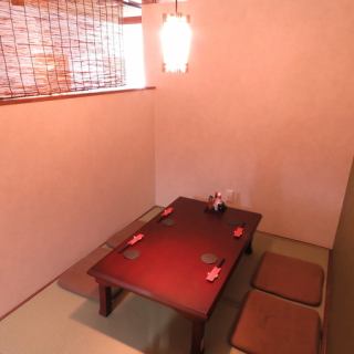 お座敷の半個室でゆったりと♪