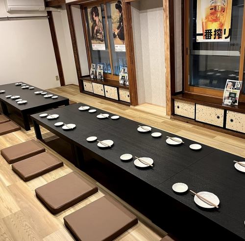 商店二樓的私人房間。宴會團體座位。另一個萊維奧特