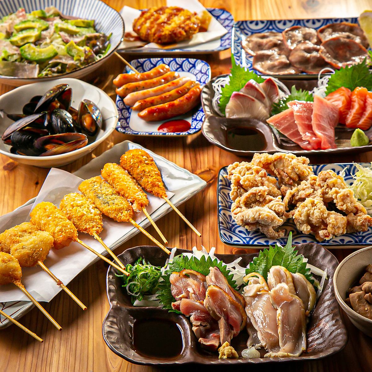 炭火焼鳥、鶏料理、1品料理、串カツ等盛り沢山！焼酎・日本酒に合う珍味もご用意♪