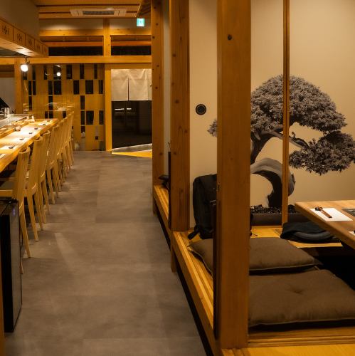 An teppan izakaya in a Japanese space where adults can enjoy themselves