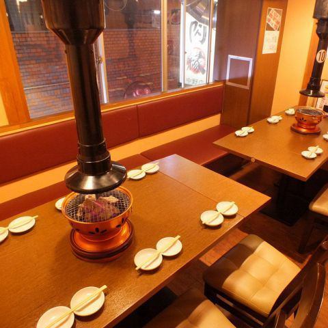 [Welcome to Yakiniku banquets] The floor has a cohesive feel, so your banquet is sure to be lively! Perfect for various parties such as company banquets and circle gatherings.We look forward to hearing from you.Have a great time everyone.