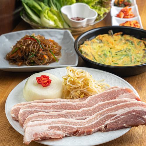 【満腹コース3500円（税込）】豚肉をしっかり味わえるサムギョプサル含む全5品★