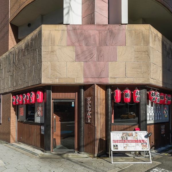 【距本町站3分鐘！Yakitori Batti是一家價格合理的人氣酒吧，您可以享用美味辛辣的火鍋菜餚和酒精單品！