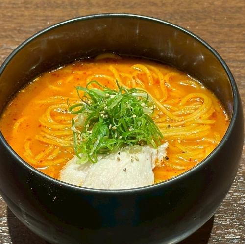  ユッケジャンラーメン