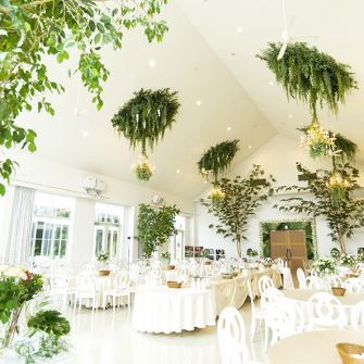 The interior is characterized by white and green that reflect light beautifully.The natural light makes the dishes even more brilliant.In the store, which is also used at wedding halls, the number of customers who use a little luxurious girls-only gathering and mom-only gathering is increasing.It is also used as a place for two people to remember, such as dates, anniversaries, and birthdays.Please relax in the relaxing time in nature