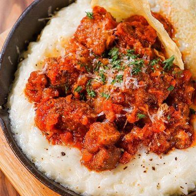 Spanish red pork meat sauce risotto