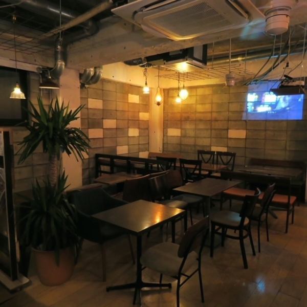 《☆★☆大人が子供にもどれる秘密基地☆★☆》大人の遊び心くすぐる可愛い店内『東京基地』は多くの方に愛され続ける元祖リゾット屋さんがリニューアル♪店内は女性だけでなく男性や海外の方も多く訪れます！女子会にはもちろん誕生日や記念日、貸切パーティーなどあらゆるシーンにぴったり♪ぜひご利用ください★