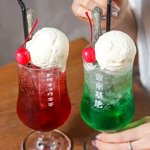 昭和のクリームソーダ