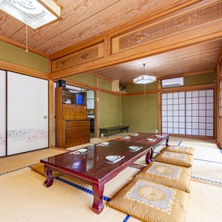 肩肘張らずに気軽に利用できる当店は、家族連れも大歓迎です。テーブルに並べられる美味しい料理は、皆様の笑顔を引き出します。親戚との集まりや歓送迎会にも最適な場所です。リラックスした雰囲気の中で、心温まるひと時をお楽しみいただけます。大切な人たちと一緒に、美味しい料理を囲んで素敵な時間をお過ごし下さい。