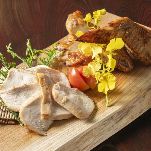 ローストチキンの盛り合わせ