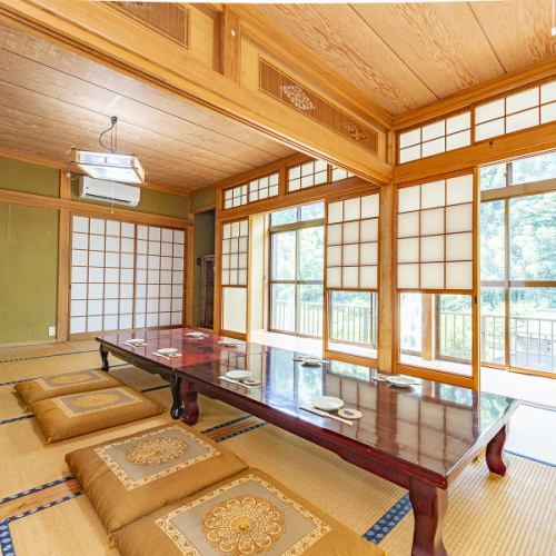 自然の息吹を感じる和の空間