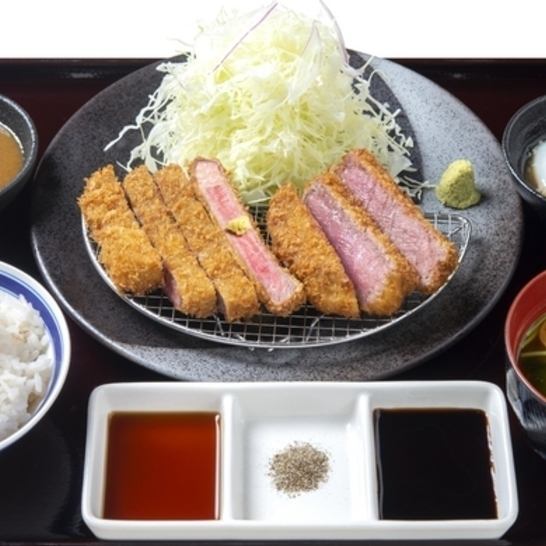 A beef cutlet specialty restaurant located on the 2nd floor of Cross Gate Kanazawa, a 2-minute walk from JR Kanazawa Station.
