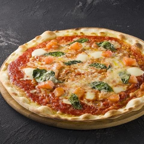 人気NO１のマルゲリータなど当店自慢の窯焼きピザの数々！