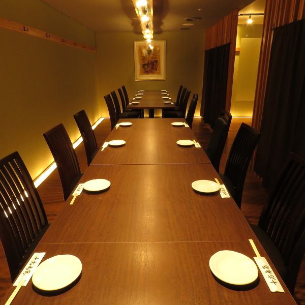 There are also private table rooms with a relaxed and calm atmosphere.Accommodates up to 60 people.