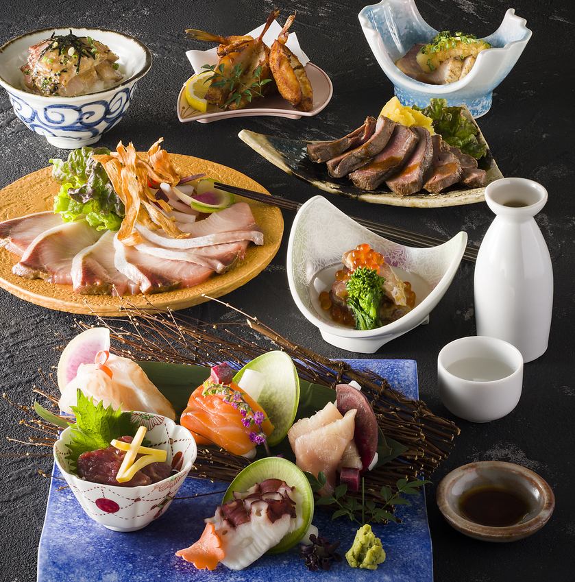 Enjoy exquisite seafood and home-cooked meals in a private room, and we also offer special banquet courses.