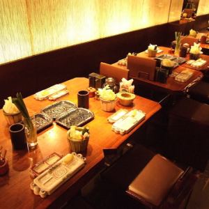 Please relax and enjoy your time at our spacious table seats.