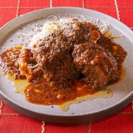 和牛すね肉の赤ワイン煮込み