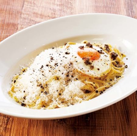 禁断の『カチョエペペ』スパゲッティ