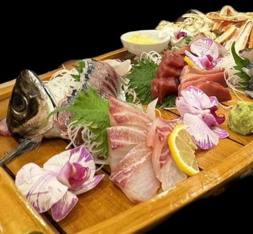 【各種宴会にオススメ◎】旬な鮮魚やこだわりの逸品料理をコースを飲み放題付きコースでご提供！