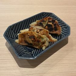 牡蠣たっぷり餃子