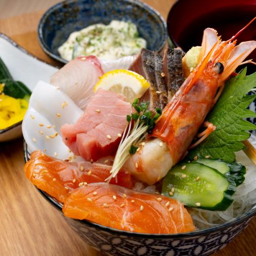 本日の5色海鮮丼定食
