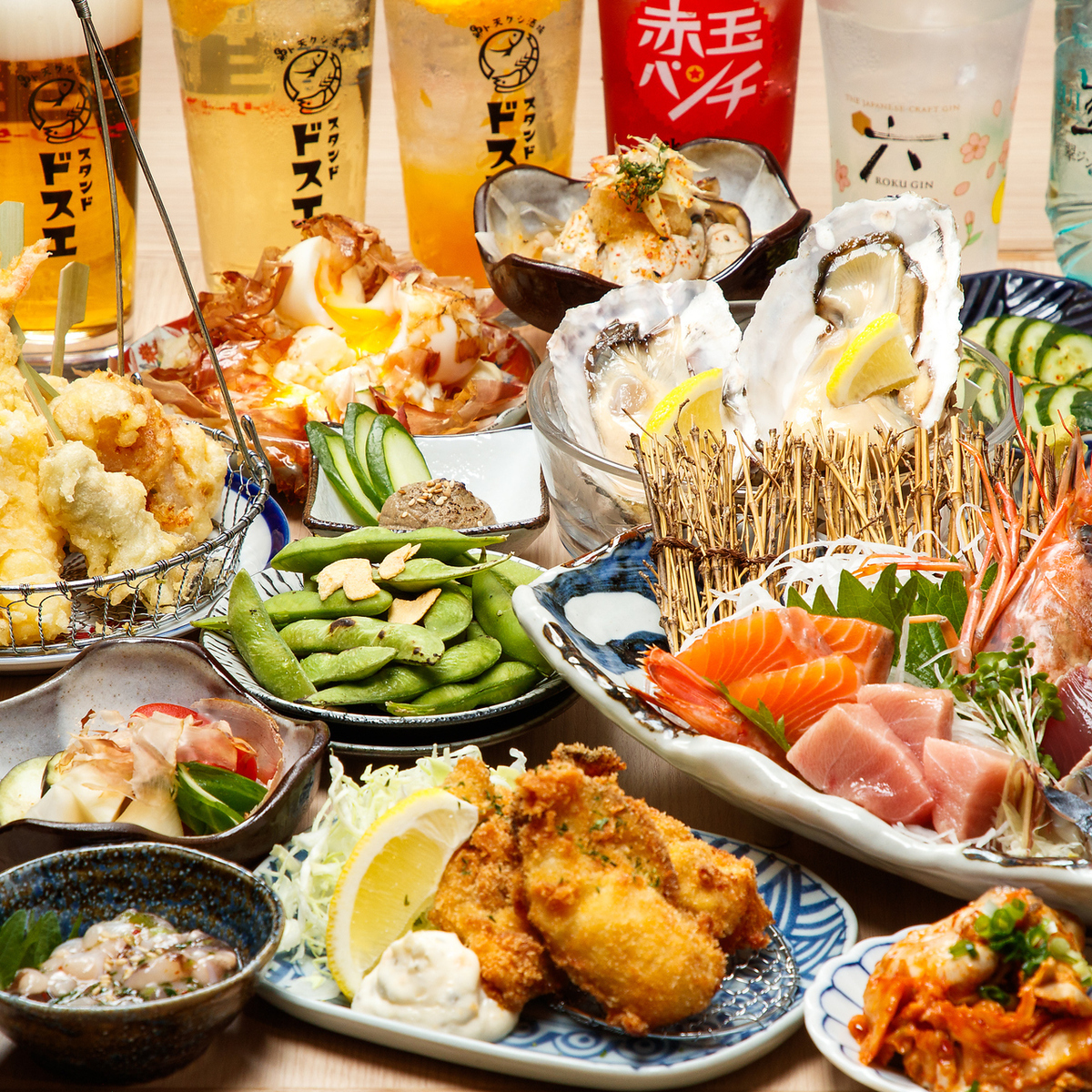 新鮮な刺身や魚と揚げたて天クシと地酒が揃う隠れ家酒場