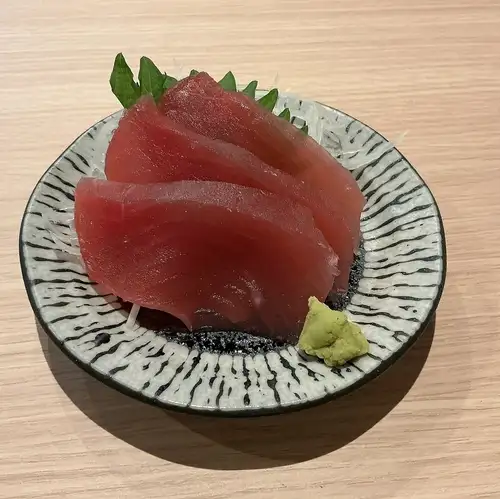 Lean tuna sashimi
