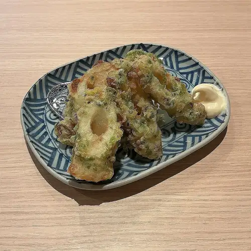 Deep-fried chikuwa with seaweed