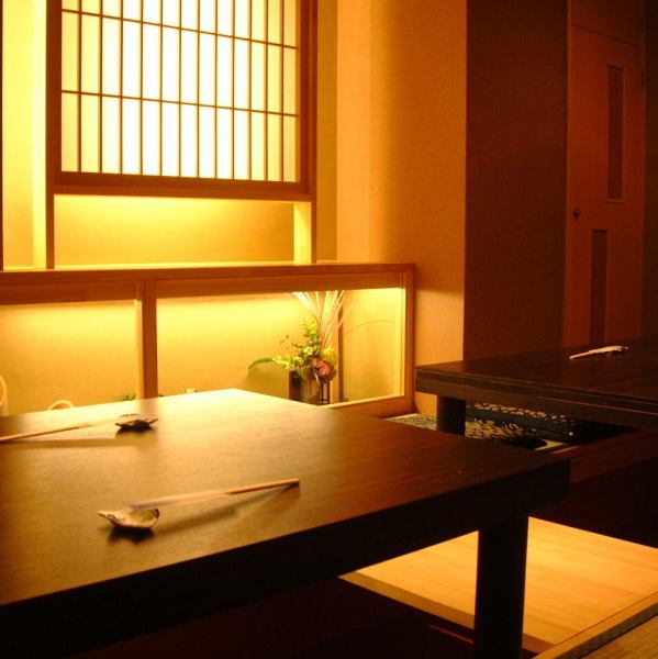 【6名様までの完全個室】2名様～の少人数個室もございます。完全個室。大切なデートや接待にはオススメの個室です。【魚　海鮮　寿司　完全個室　個室　三宮　隠れ家　和食　会席　接待　飲み放題】