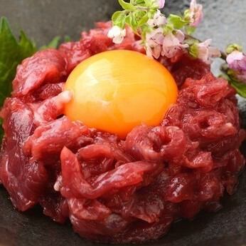 桜ユッケ