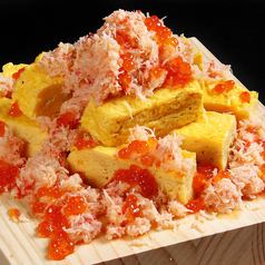 蟹の出汁たっぷりな創作玉子焼きに大盛りイクラ盛り圧倒される