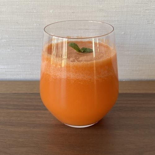 地元の恵みを生かしたヘルシードリンクが人気☆