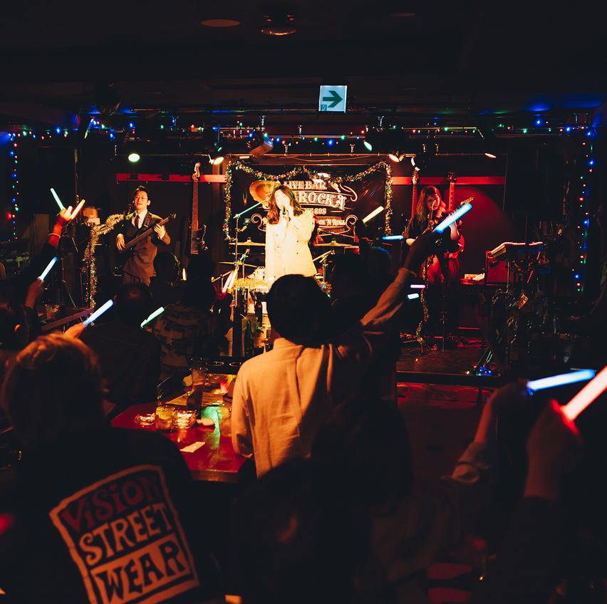 80年代以降の邦楽を生演奏で…懐かしの名曲と供にお酒を楽しみましょう♪