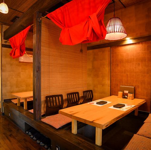 <p>[店內共有40個座位] 飯糰的「肚子」和「頭」有30多種配料可供選擇，非常飽腹◎在舒適的環境中享受幸福的午餐時間日本空間。</p>