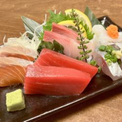 お刺身盛り合わせ