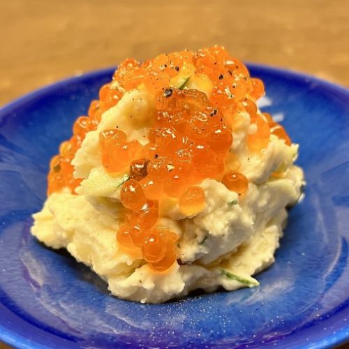 イクラのせポテトサラダ