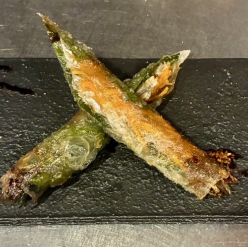 大葉と海苔佃煮とししゃもの揚げ春巻き