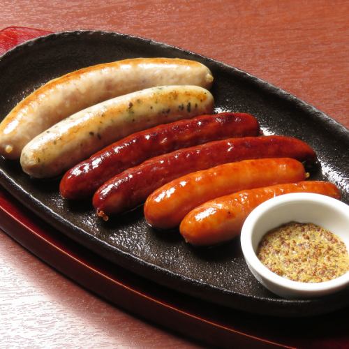 ソーセージ盛り合わせ