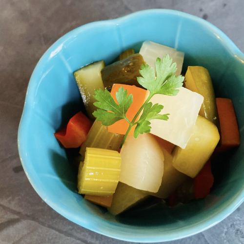 Citrus pickles with seasonal vegetables