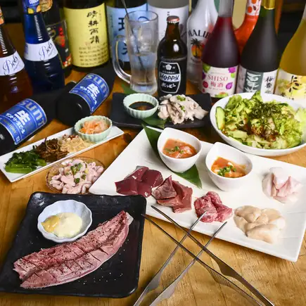 【休閒派對】休閒內臟烤肉套餐！包含6道菜，包括烤內臟，以及2小時無限暢飲（最後點餐時間為1.5小時）。