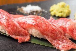 和牛 Toro 肉壽司