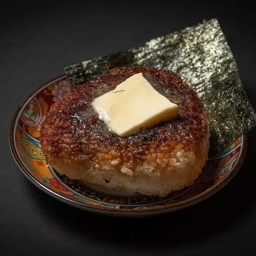 罪深い炙りバター揚げおにぎり