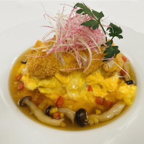 【Bランチ】ポークカツレツ ～ルブション風卵あんかけ～