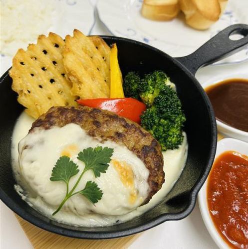 [E 午餐] 马苏里拉奶酪汉堡牛排