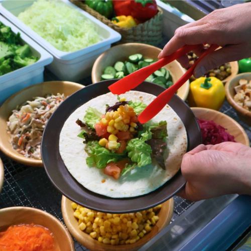 新登場サラダ＆タコスバー